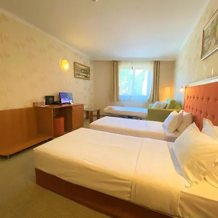 Light Hotel 3*