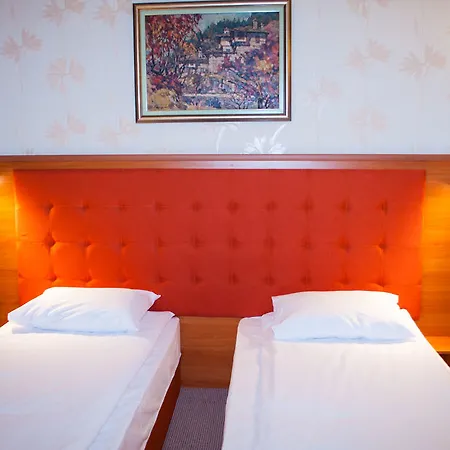 Light Hotell